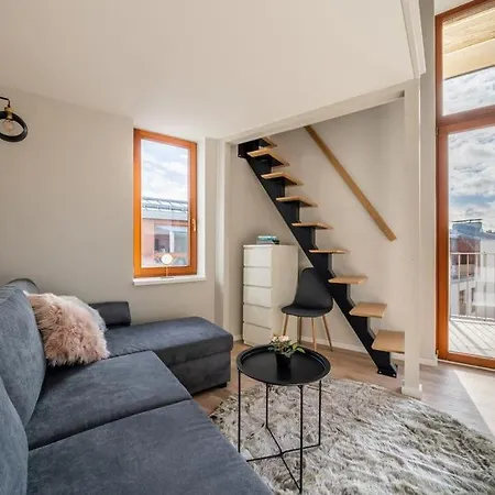 アパート New Loft With Rooftop Terrace In The Old Town *