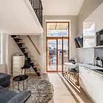 Dzīvoklis New Loft With Rooftop Terrace In The Old Town