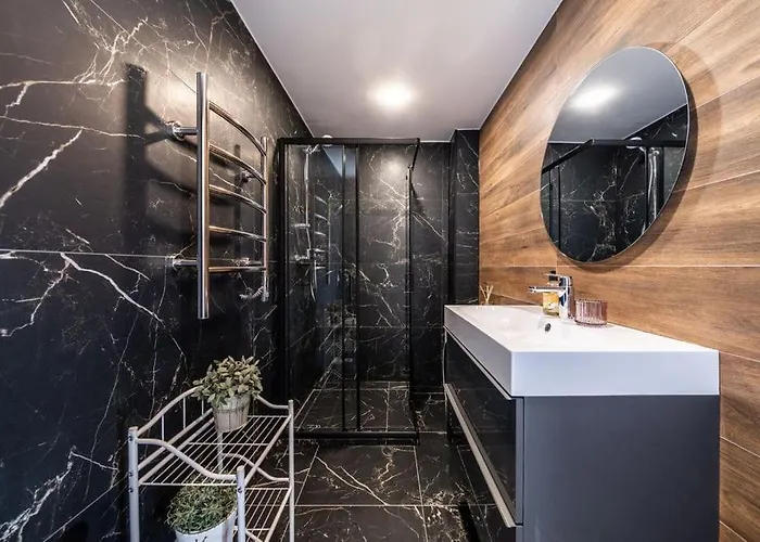 New Loft With Rooftop Terrace In The Old Town